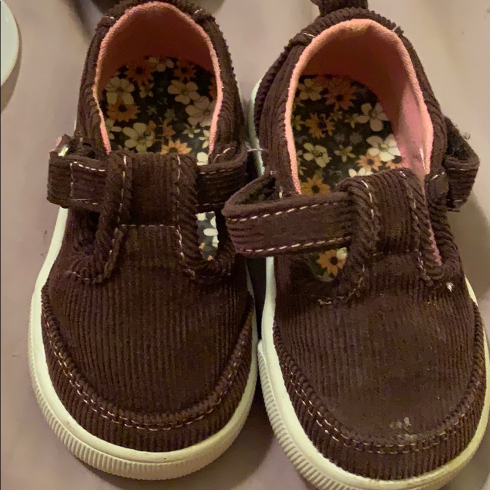 Slip ons - Picture 2 of 2